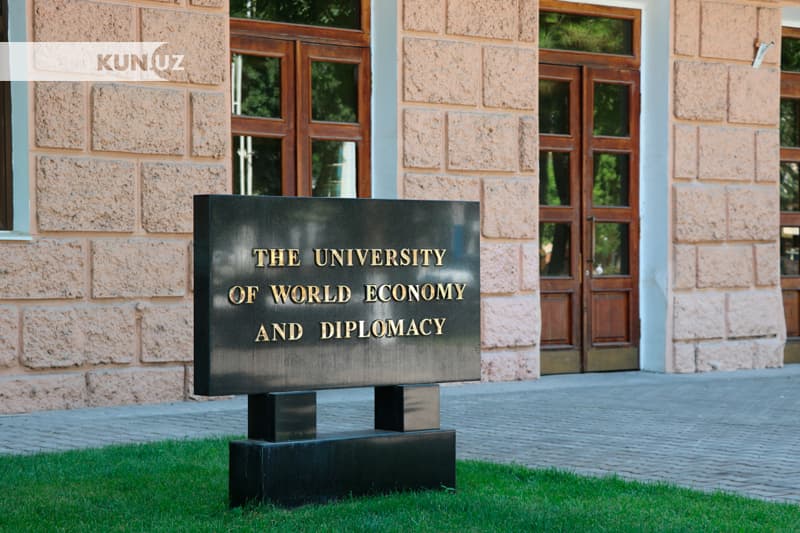 Diplomatiya universiteti talabalari yangi kontrakt narxlaridan norozi