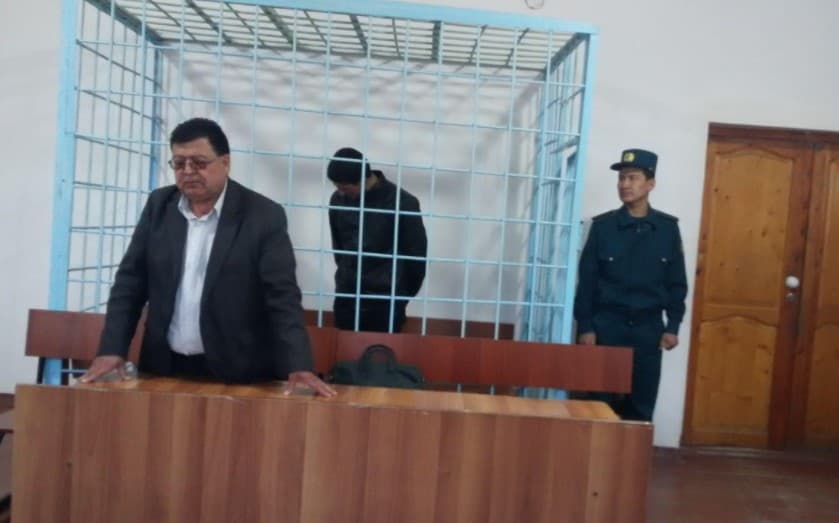 19 yoshli yigit sud zalidan ozod qilindi