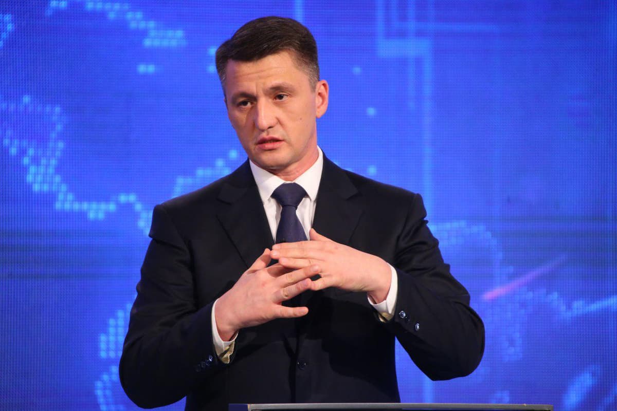Yana o‘sha “PROTeKTsIONIZM”mi – “O‘zavtosanoat” sohani rivojlantirishda qanday yo‘l tutadi?