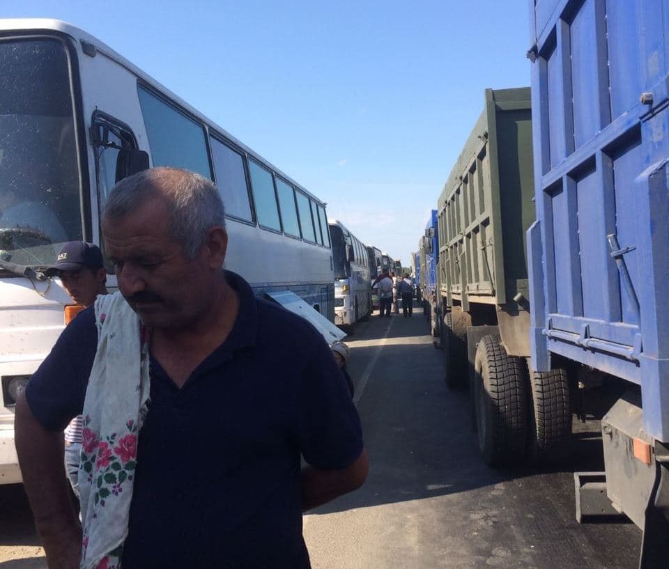 O‘zbekistonlik migrantlar bo‘lgan 10ta avtobus Omsk oblastidagi chegarada bir necha kun ushlab turildi