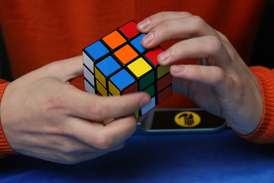 Rubik kubigini yig‘ish bo‘yicha yangi rekord o‘rnatildi