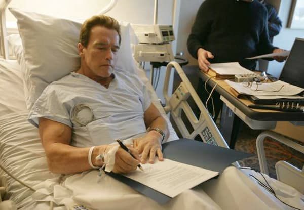 Arnold Shvartseneggerning yuragi shoshilinch operatsiya qilindi – OAV