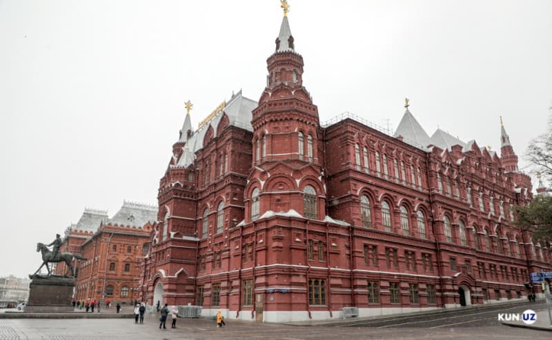 Sirli devor. Prezident saroyi, «Rossiya yuragi» Kremlga fotosayohat