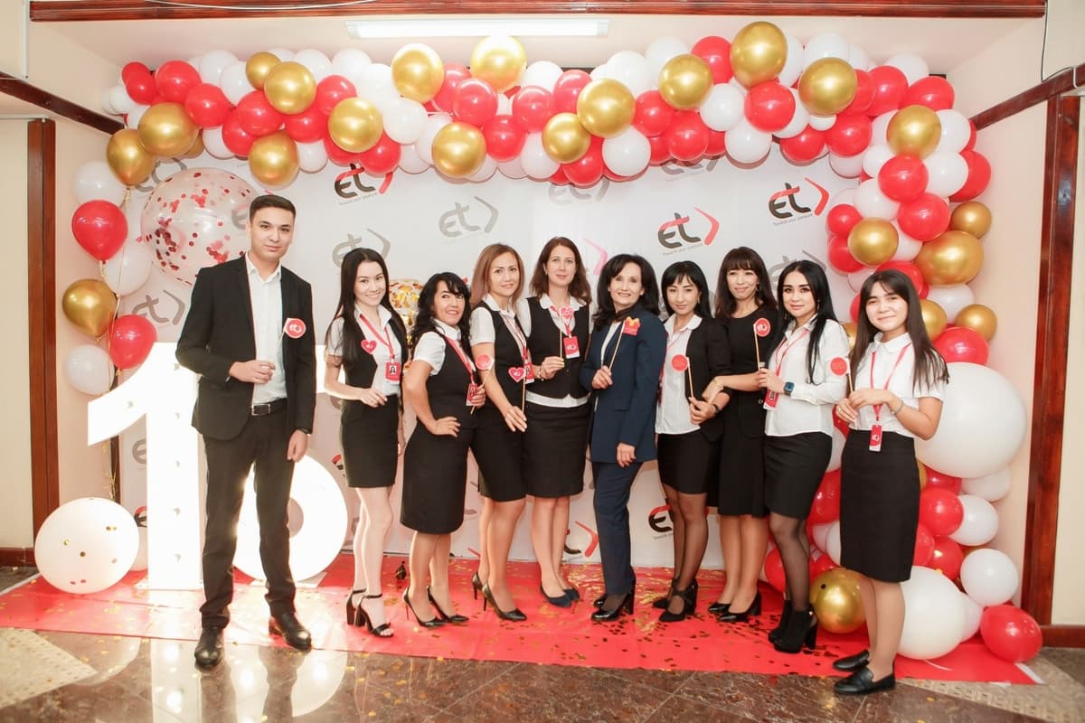 East Telecom - 16 yillik ishonchli aloqa!