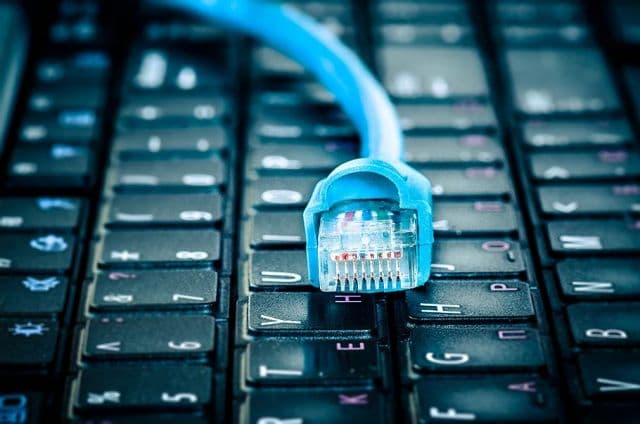 O‘zbekistonda internet tezligini oshirish uchun qilinayotgan ishlar haqida ma'lumot berildi