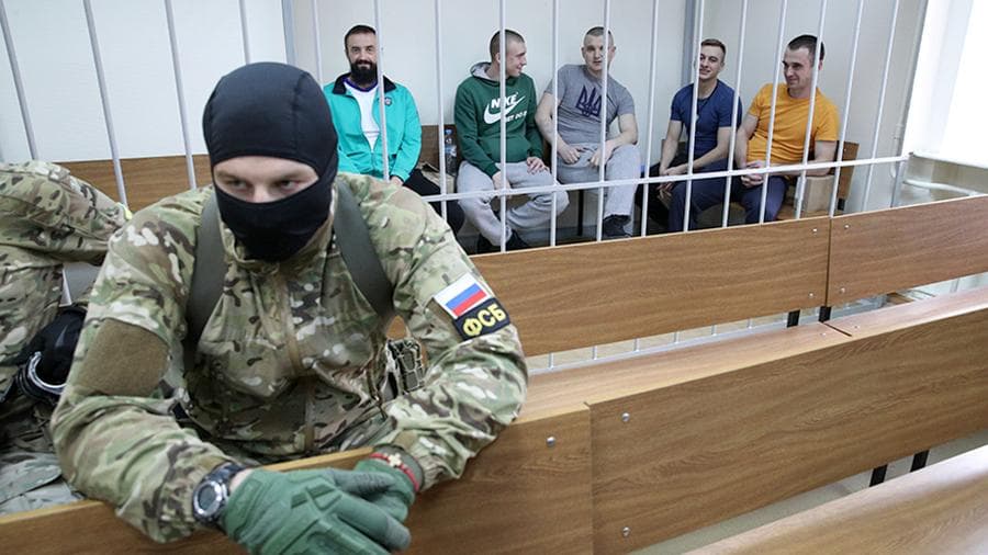 Rossiyada hibsda bo‘lgan ukrainalik dengizchilarning vatanlariga qachon qaytishlari aytildi