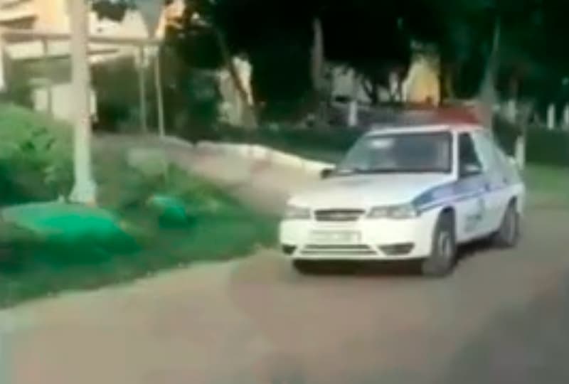 «Komandir, faralarni yoqib olaylik!». Qoidalar faqat oddiy odamlar uchunmi?