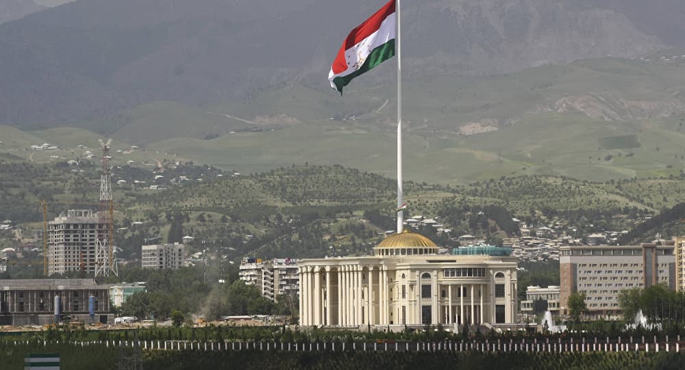 Tojikistonda 3 o‘smir 6 yoshli qizni yoqib yubordi. Prezident uning davolanishini o‘z nazoratiga oldi
