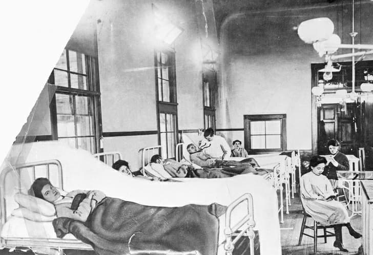 50 nafardan ortiq kishiga infeksiya yuqtirib, o‘zi sog‘lom bo‘lgan oshpaz tarixi