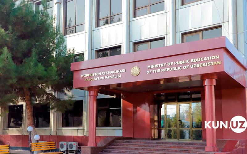 Xalq ta'limi vazirligi Sarvar Otamurodovning tanqidiga javob qaytardi