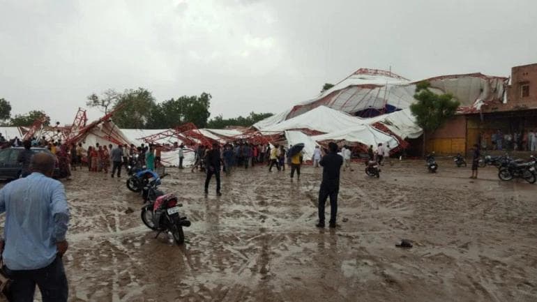 Hindistonda chodir qulashi oqibatida 14 kishi halok bo‘ldi