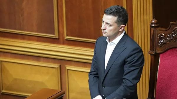 Zelenskiy prezidentligining ilk 100 kunini tanqidiy baholashini aytdi