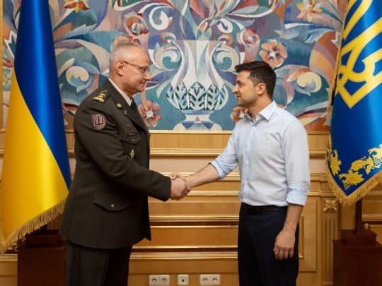 Zelenskiy Ukraina Bosh shtabi rahbarini almashtirdi