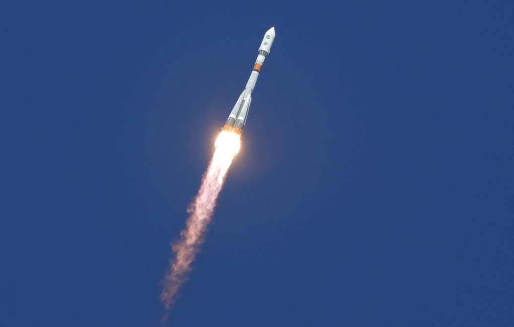 "Soyuz" raketasini havoga ko‘tarilishidayoq yashin urdi