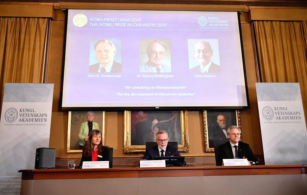 Kimyo bo‘yicha Nobel mukofoti litiy-ion batareyalarini ishlab chiqargan olimlarga berildi