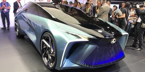 Lexus kelajak elektromobilini namoyish qildi