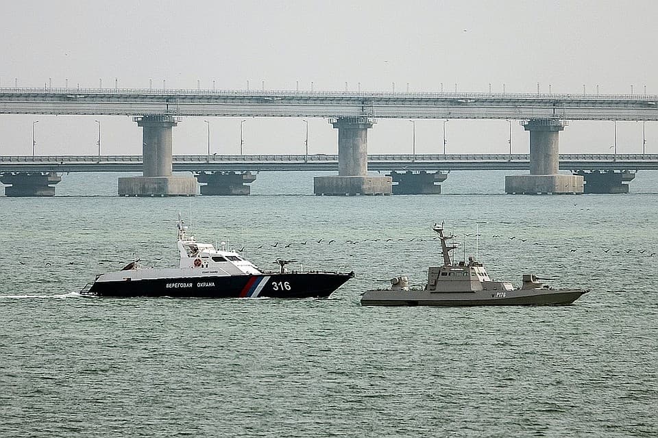 Rossiya Ukrainaga Kerchda ushlangan kemalarni qaytardi
