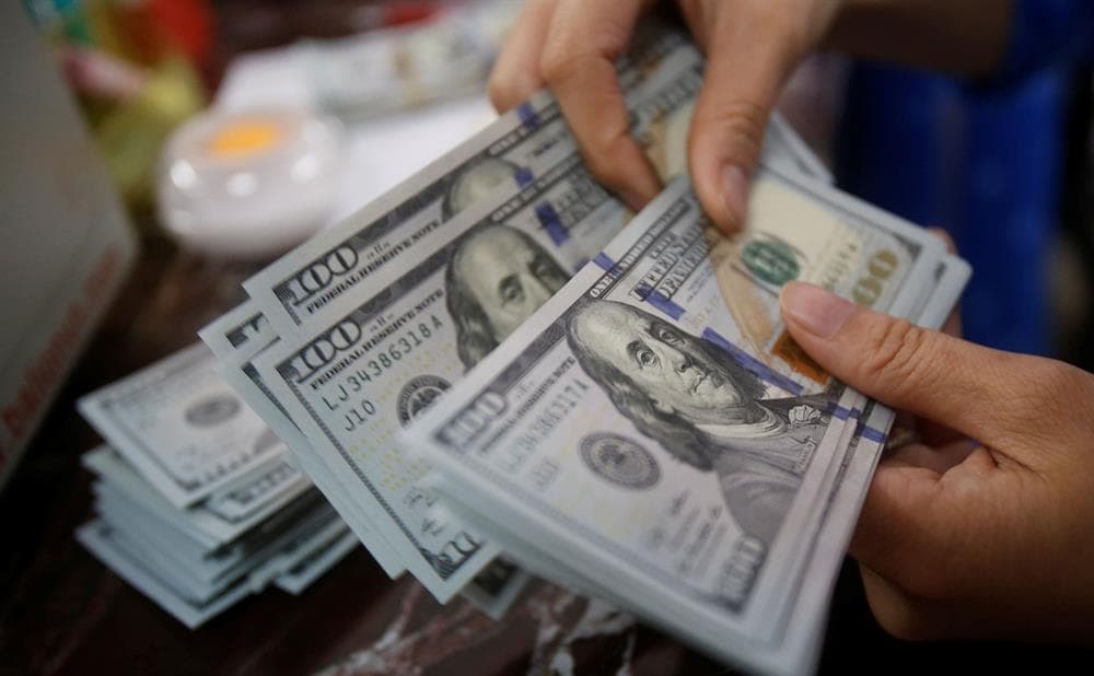 Aholiga naqd xorijiy valuta sotila boshlandi: buyog‘i nima bo‘ladi?