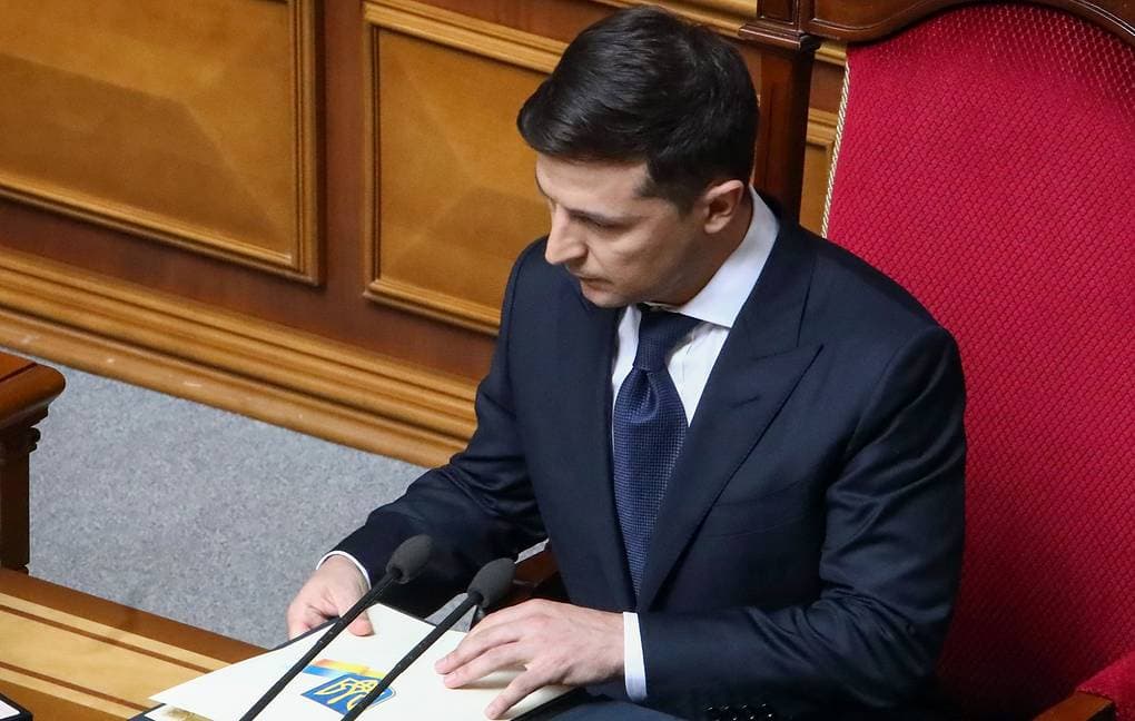 Zelenskiy prezident lavozimidagi birinchi vazifasi Donbassdagi urushni to‘xtatish ekanligini aytdi