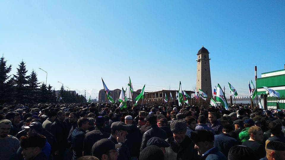 Ingushetiyada ommaviy norozilik namoyishlari boshlandi