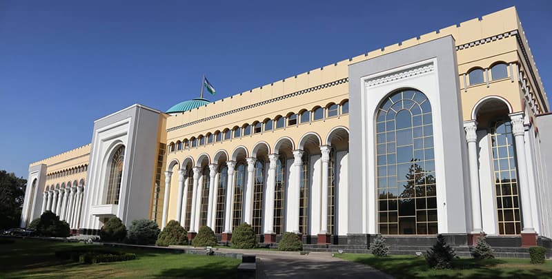 МИД Узбекистана аккредитовал корреспондента телерадиокомпании BBC