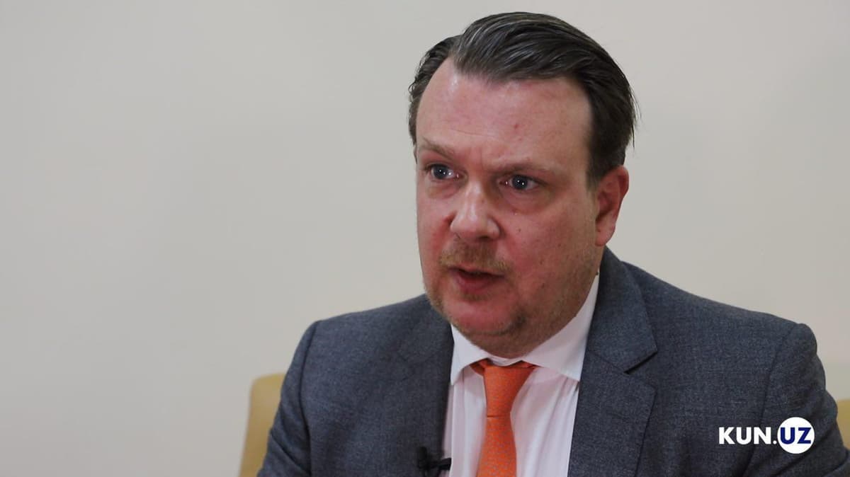 «Talabani zerikarli leksiyada o‘tirishga majburlash kerak emas» – nemis eksperti O‘zbekistondagi oliy ta'lim haqida