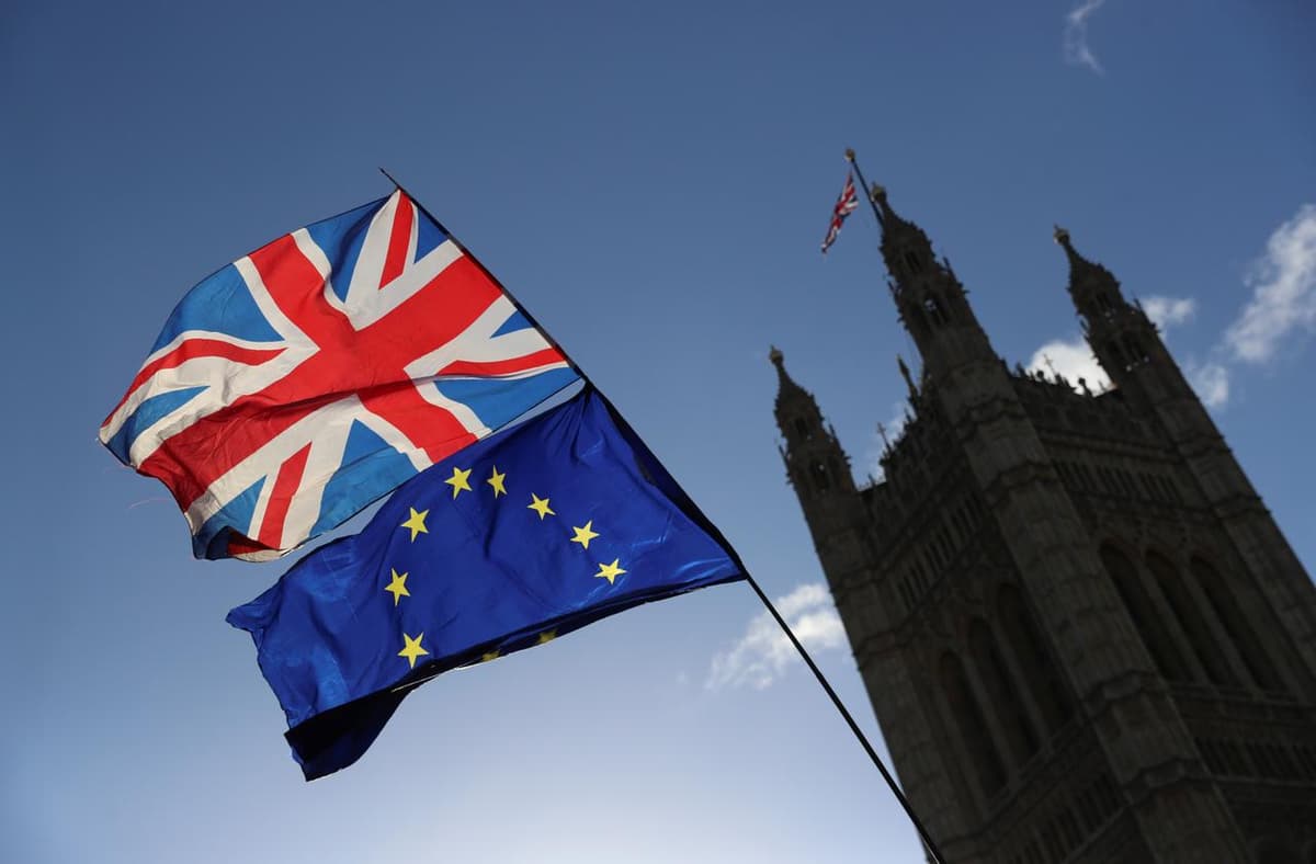 Палата общин британского парламента одобрила сделку по Brexit