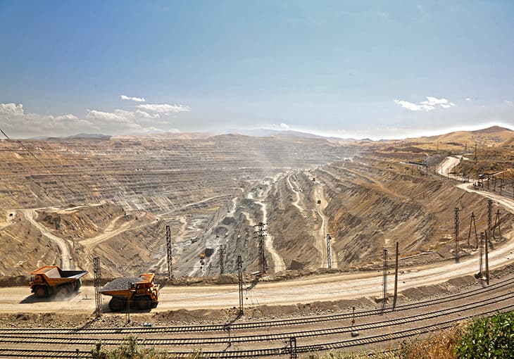 Aripovdan Shodiyevgacha: Olmaliq kon-metallurgiya kombinati kuzatuv kengashiga yangi a'zolar qabul qilindi