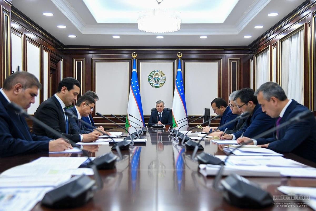 Prezident yig‘ilishida «O‘zbekiston temir yo‘llari»ning nosohaviy aktivlari ko‘pligi masalasi ko‘rildi