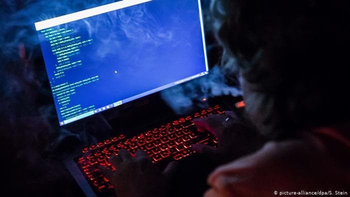 Microsoft Россия ва КХДР хакерларини коронавирусга қарши вакцина ишлаб чиқаётган компанияларга ҳужум қилишда айблади