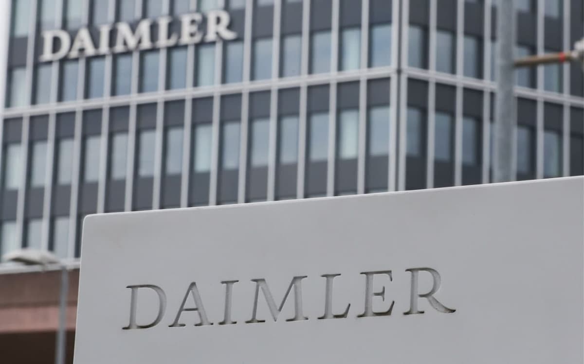 Daimler pandemiya sababli har bir xodimiga ming yevrogacha qo‘shimcha pul beradi