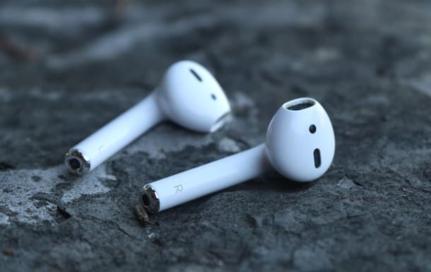 AirPods quloqchini foydalanuvchining qulog‘ida paqillab ketdi