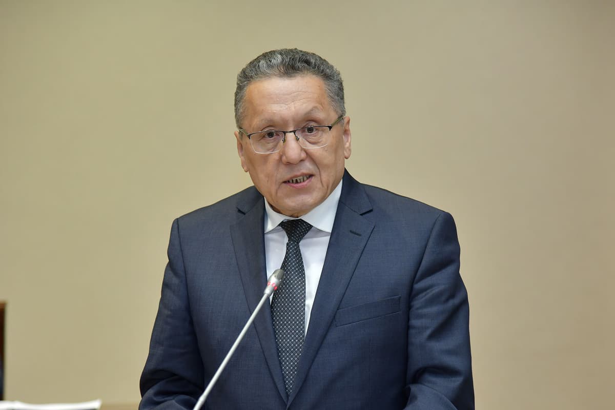 Nurmuratov inqiroz davrida xorijiy banklar oldidagi majburiyatlar bajarilishi yuzasidan izoh berdi