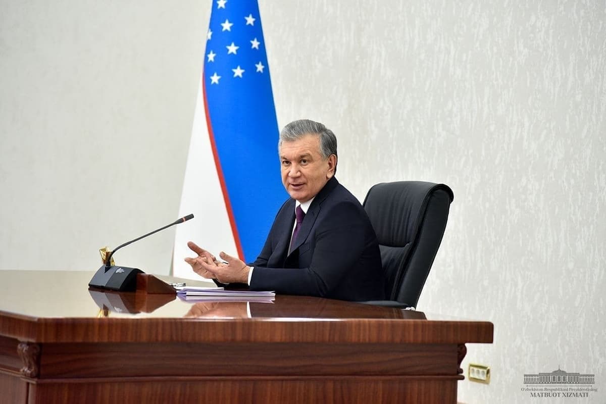 «Bolalarimizni telefon tarbiyalayapti» – prezident bu masalaga jiddiy e'tibor qaratish zarurligini qayd etdi