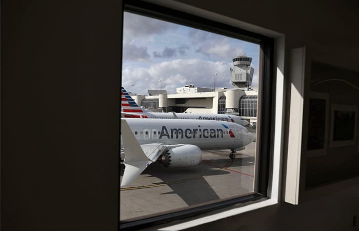 American Airlines minglab xodimlarini haq to‘lanmaydigan ta'tilga chiqarishi mumkin