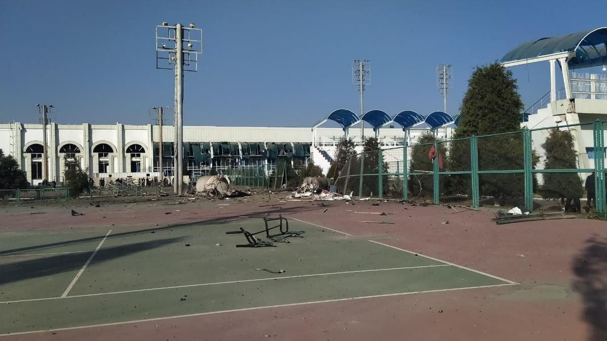 Gulistonda koronavirusli bemorlar taqsimlash markazida portlash sodir bo‘ldi. Hodisaga kislorod balloni sabab bo‘lgani bildirildi