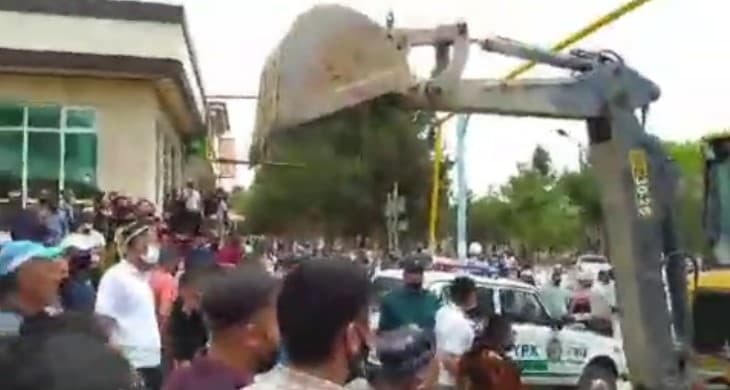 Boysunda bozor mojarosi: tadbirkorlar majburiy ko‘chirishga qarshi bo‘lishmoqda
