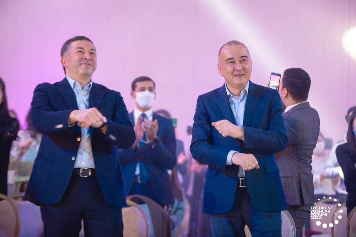 Bosh vazir o‘rinbosari va Toshkent shahar hokimi yoshlar bilan raqs fleshmobida qatnashdi (video)