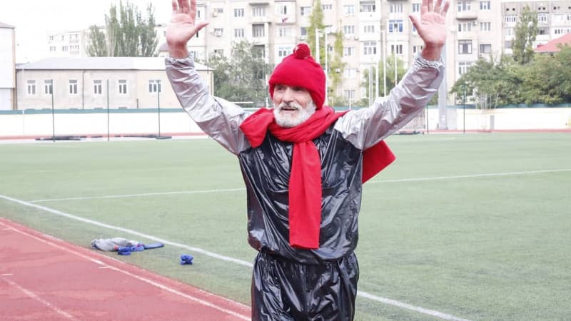66 yoshli rossiyalik sportchi 5 soat ichida rekord miqdorda vazn tashladi