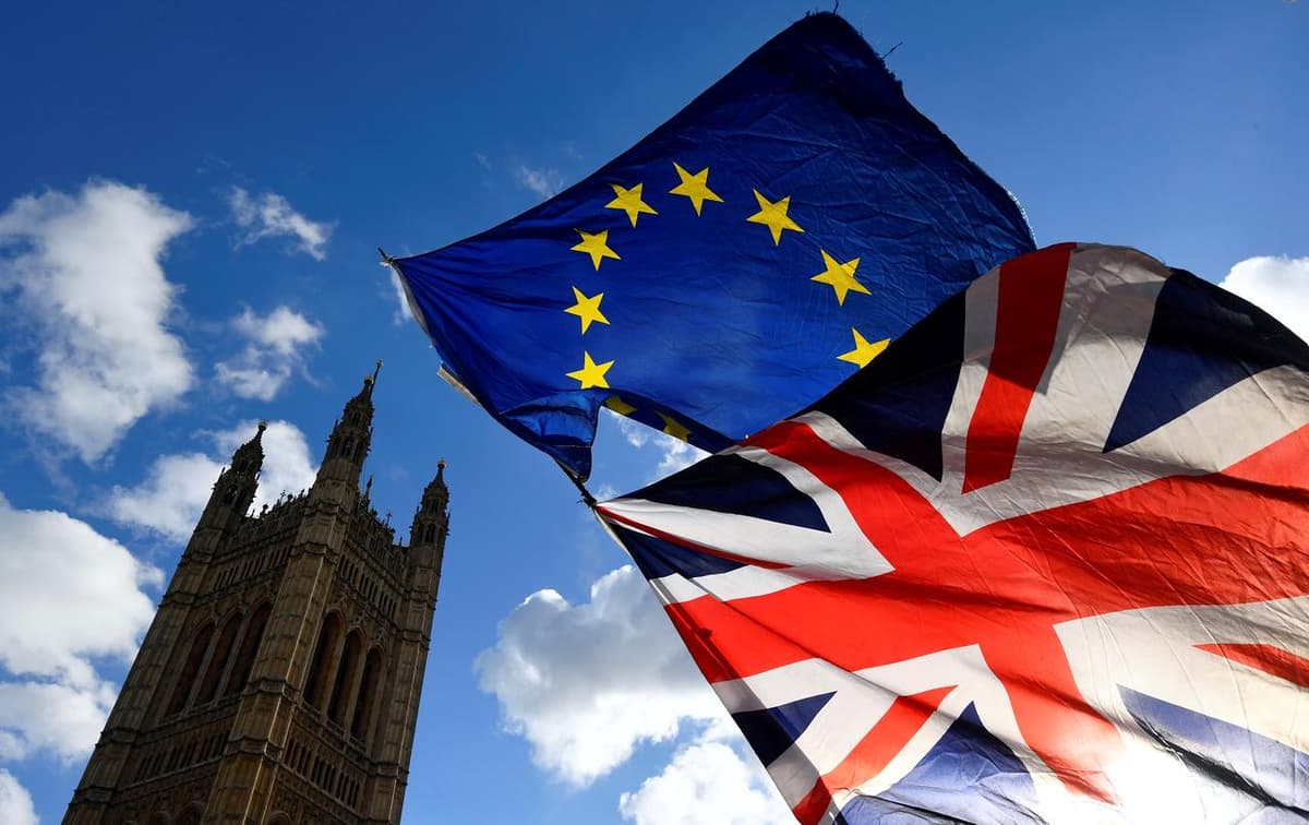 Брюссель и Лондон официально объявили о соглашении по Brexit
