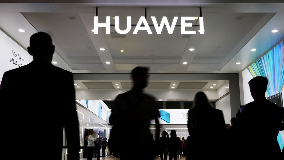 AQSh Huawei va ZTE kompaniyalarini milliy xavfsizlikka tahdid deb e'lon qildi