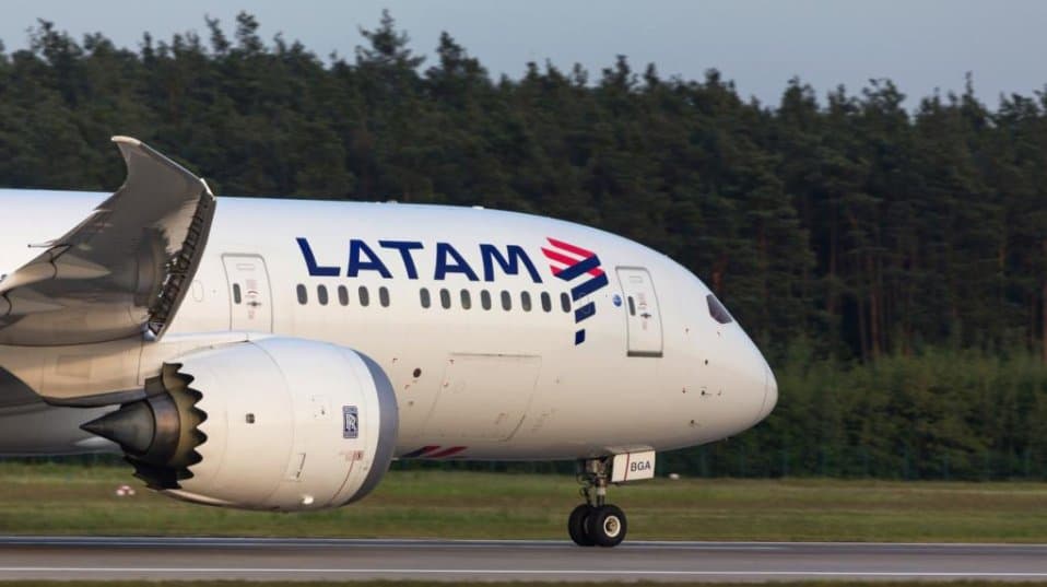 Latam Airlines aviakompaniyasi bankrot bo‘lgani to‘g‘risida ariza berdi