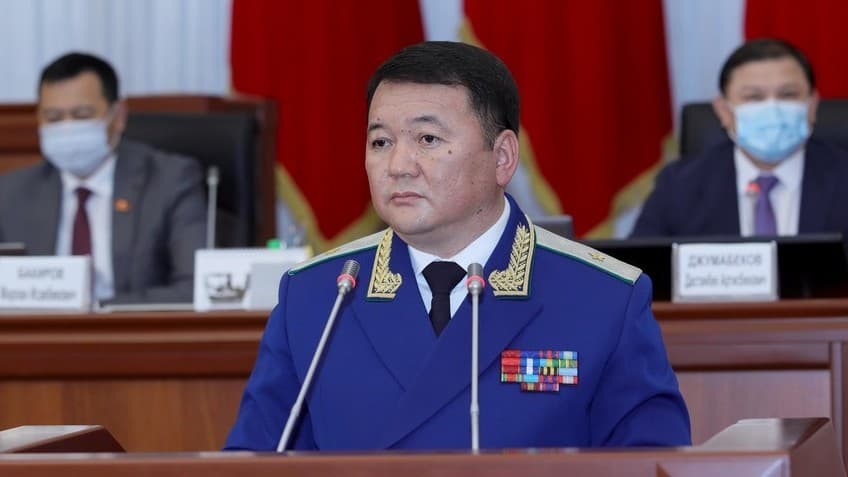 Қирғизистон бош прокурори муддатидан аввал лавозимидан озод қилинди