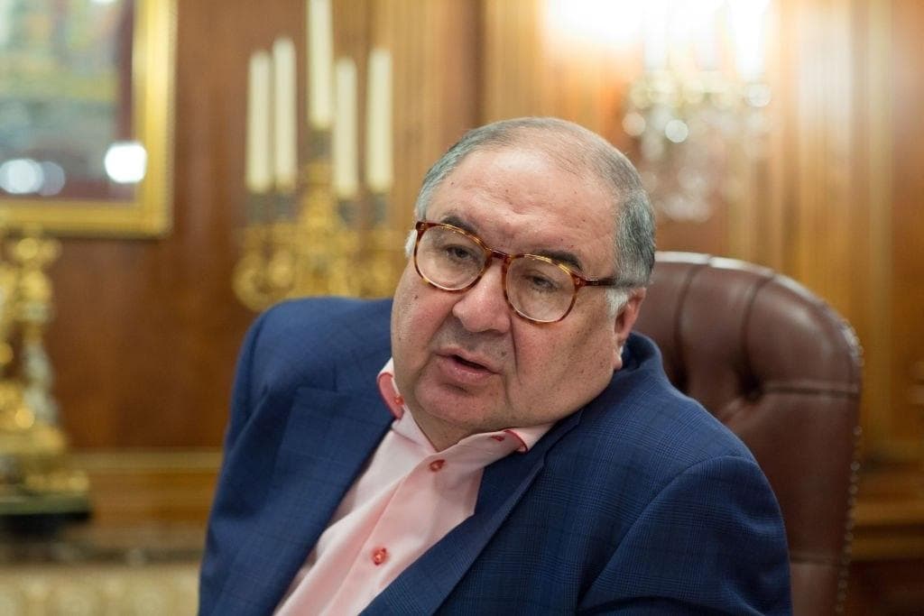 Alisher Usmonov Sardiniyaga 500 ming yevro xayriya qildi