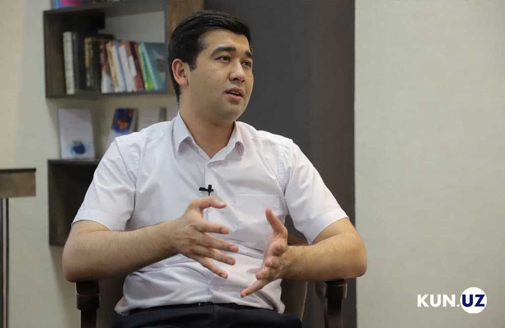 Hukumat yoshlar bilan ishlashda nega davlat tashkiloti tizimini tanladi? - Alisher Sa'dullayev bilan suhbat (1-qism)