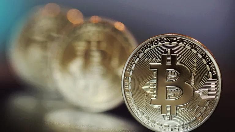 Toshkentda bitkoin savdosi bilan noqonuniy shug‘ullangan shaxslar faoliyatiga chek qo‘yildi