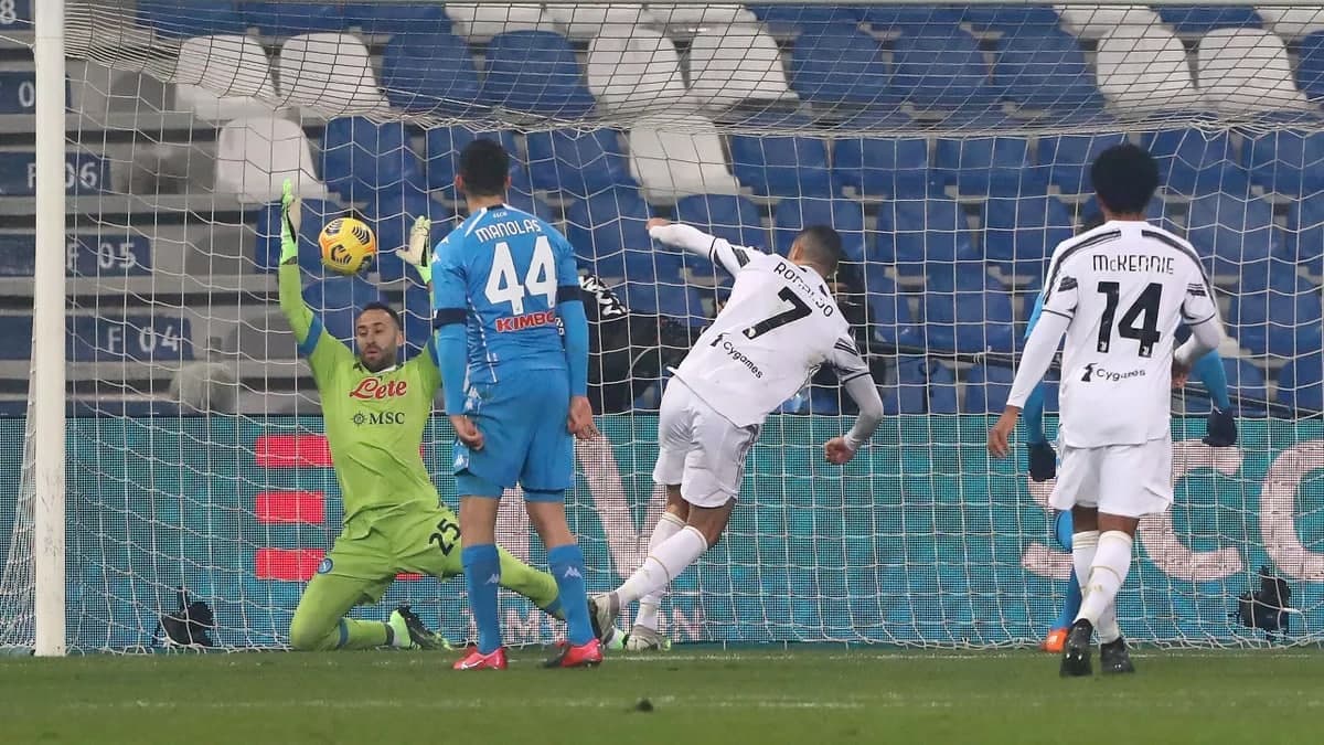 Rekord yangilandi. Ronaldu - futbol tarixidagi eng yaxshi to‘purar