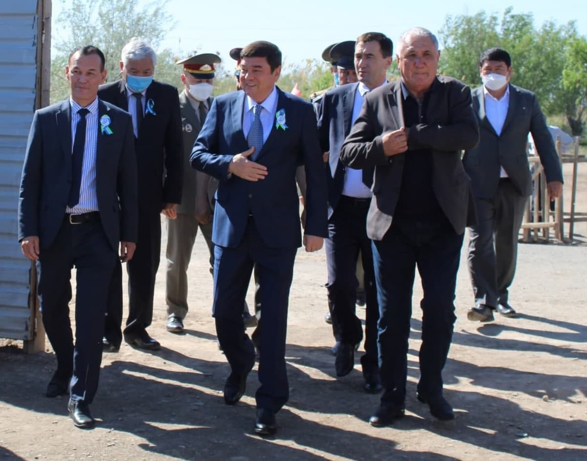 Murat Kamalov qorao‘zaklik urush faxriysi xonadonida bo‘ldi