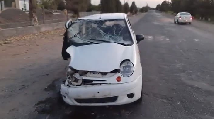Surxondaryoda «Matiz» haydovchisi uxlab qolib YTH sodir etdi. Bir kishi vafot etdi