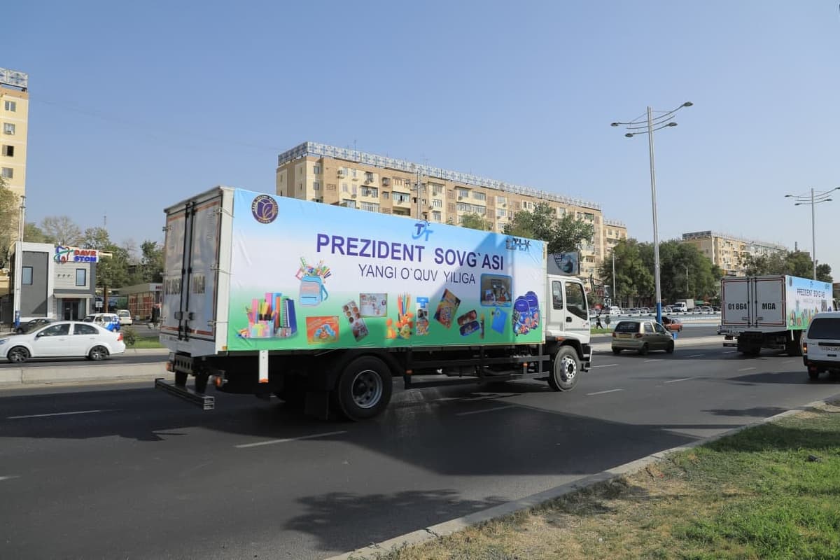 650 mingga yaqin 1-sinf o‘quvchisiga «Prezident sovg‘asi» topshiriladi